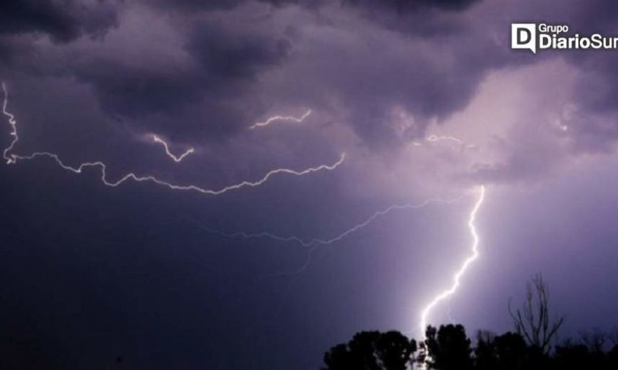 Anuncian alerta por tormenta eléctrica en la Región de Los Ríos