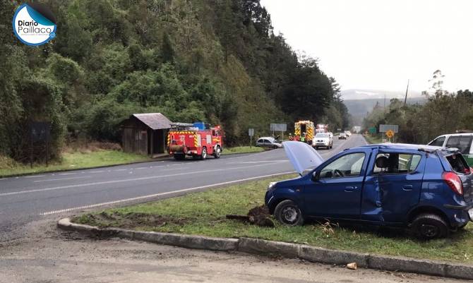Pavimento resbaladizo provocó dos accidentes en ruta Valdivia-Paillaco