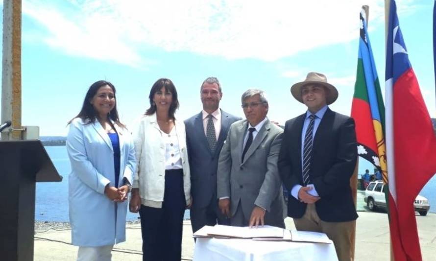 Gobernador Pérez de Arce participó en firma de convenio de colaboración entre cámaras de turismo de Futrono Y Lago Ranco