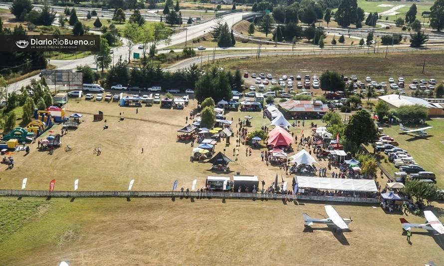 Más de 1650 personas volaron gracias al Festival Aéreo del Ranco 2020