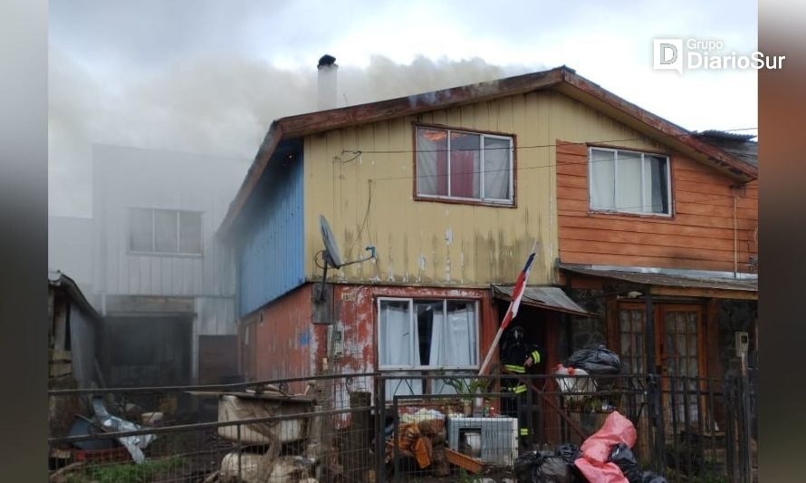 Incendio afectó a una vivienda en sector Los Castaños de Futrono