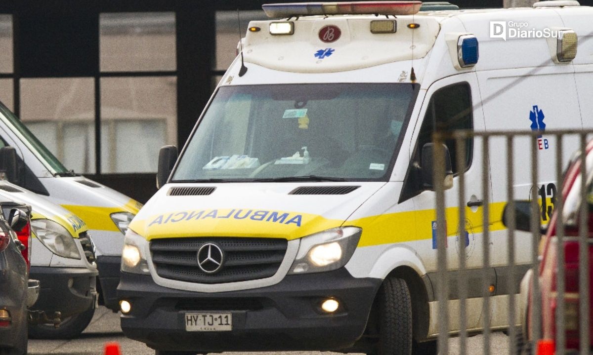 Pasajero de taxi colectivo falleció debido a complicaciones cardíacas en Valdivia 