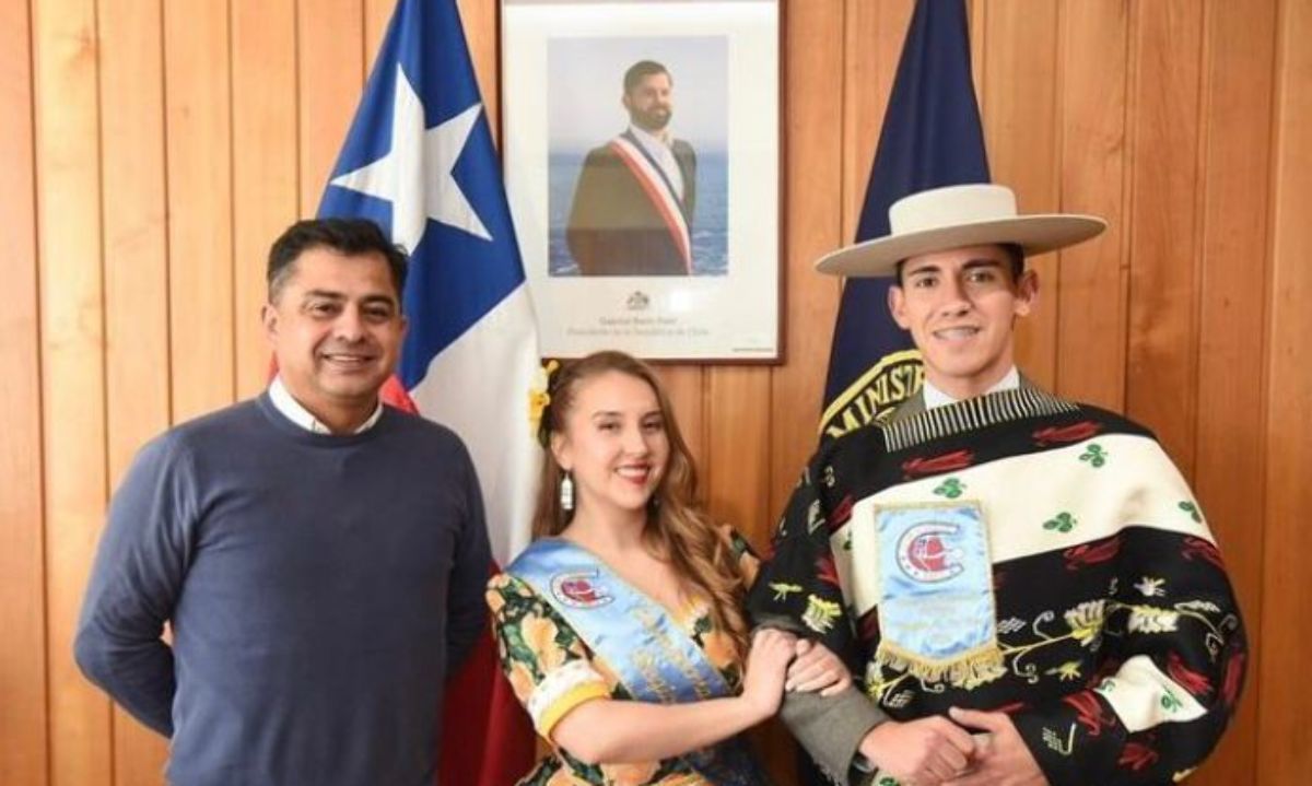 Teniente de Carabineros y su pareja representarán a Los Ríos en nacional de cueca en Arica